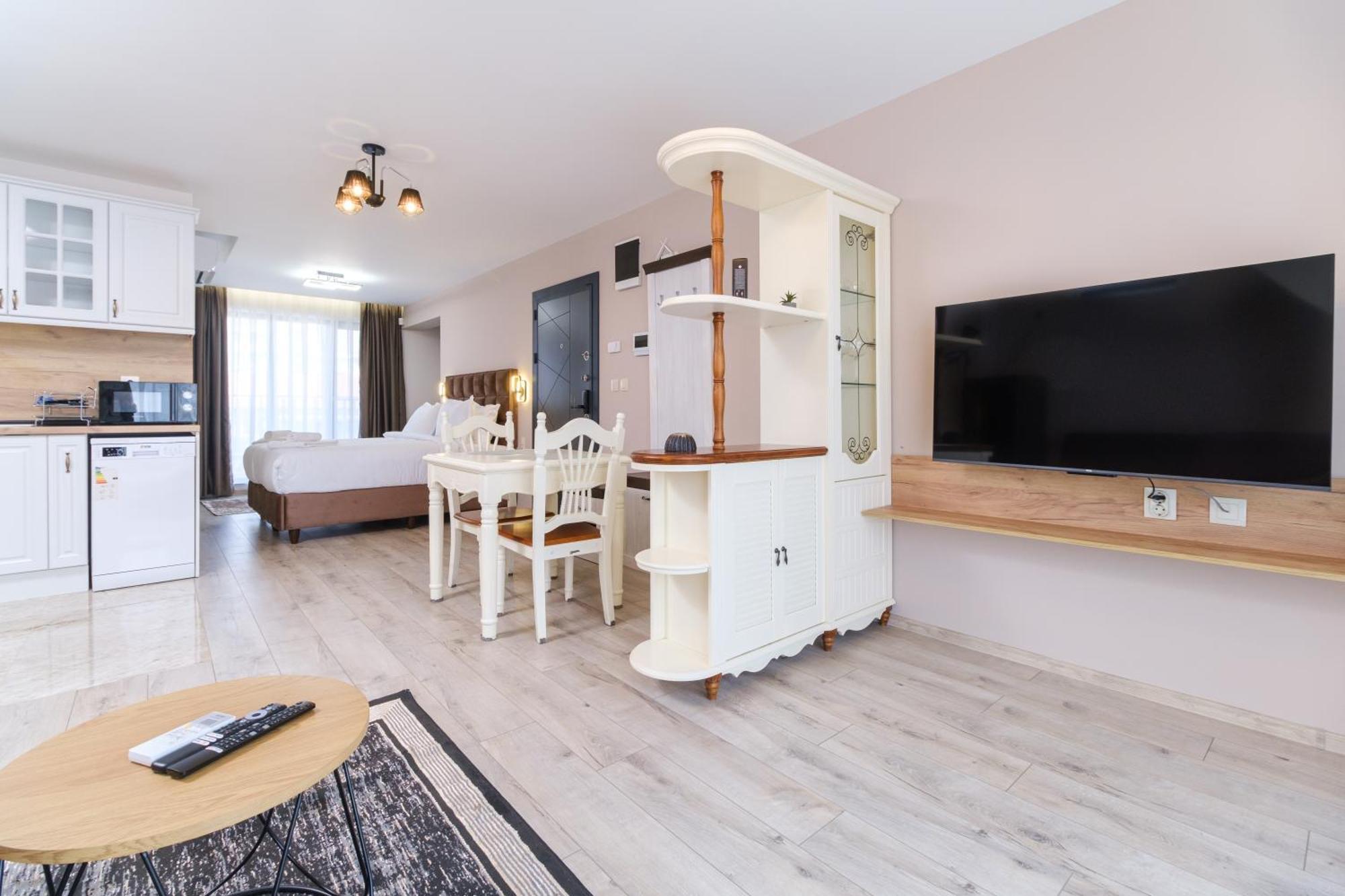 Ldv 13 Apartments Free Private Parking Пловдив Екстериор снимка