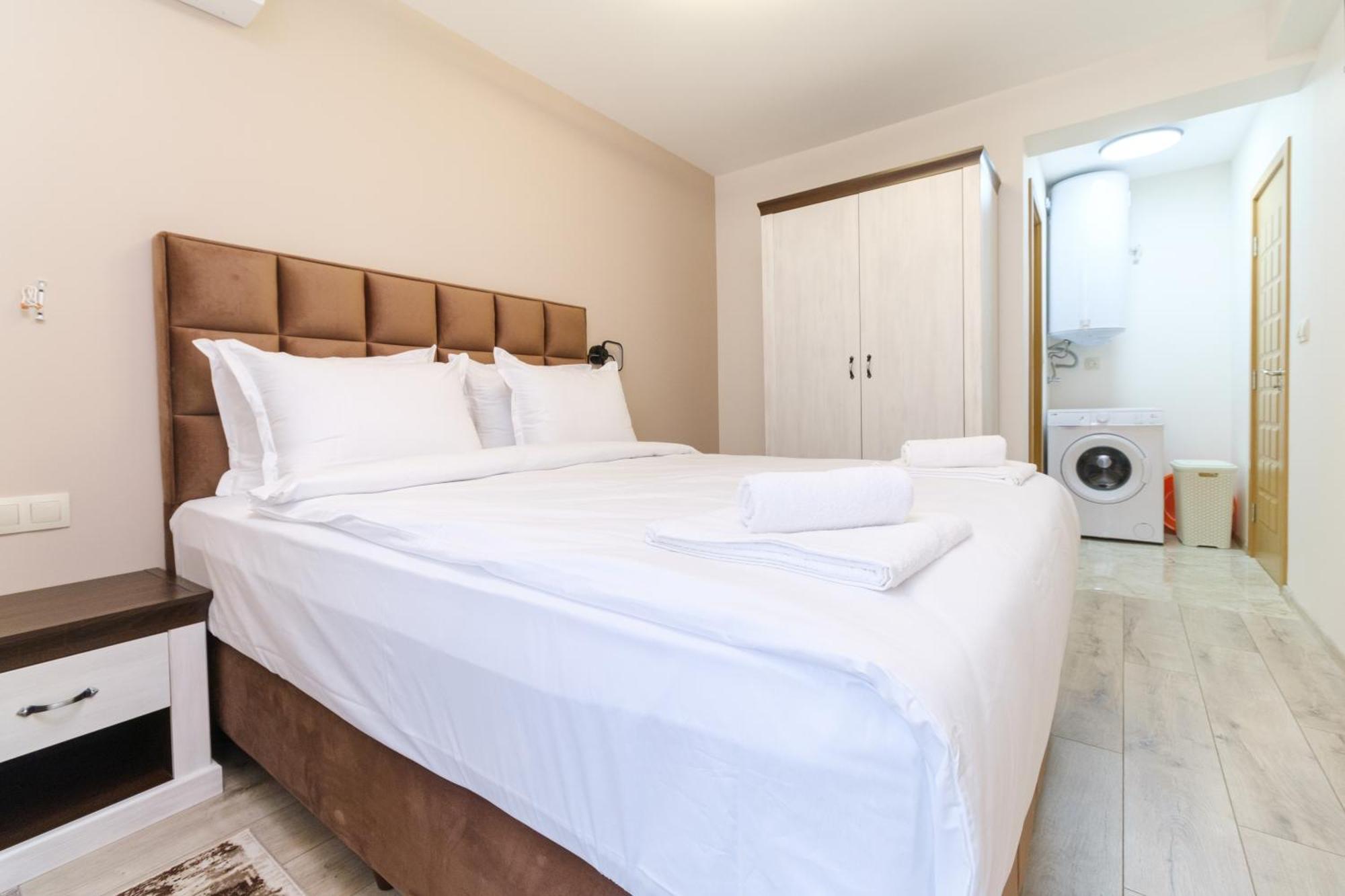 Ldv 13 Apartments Free Private Parking Пловдив Екстериор снимка