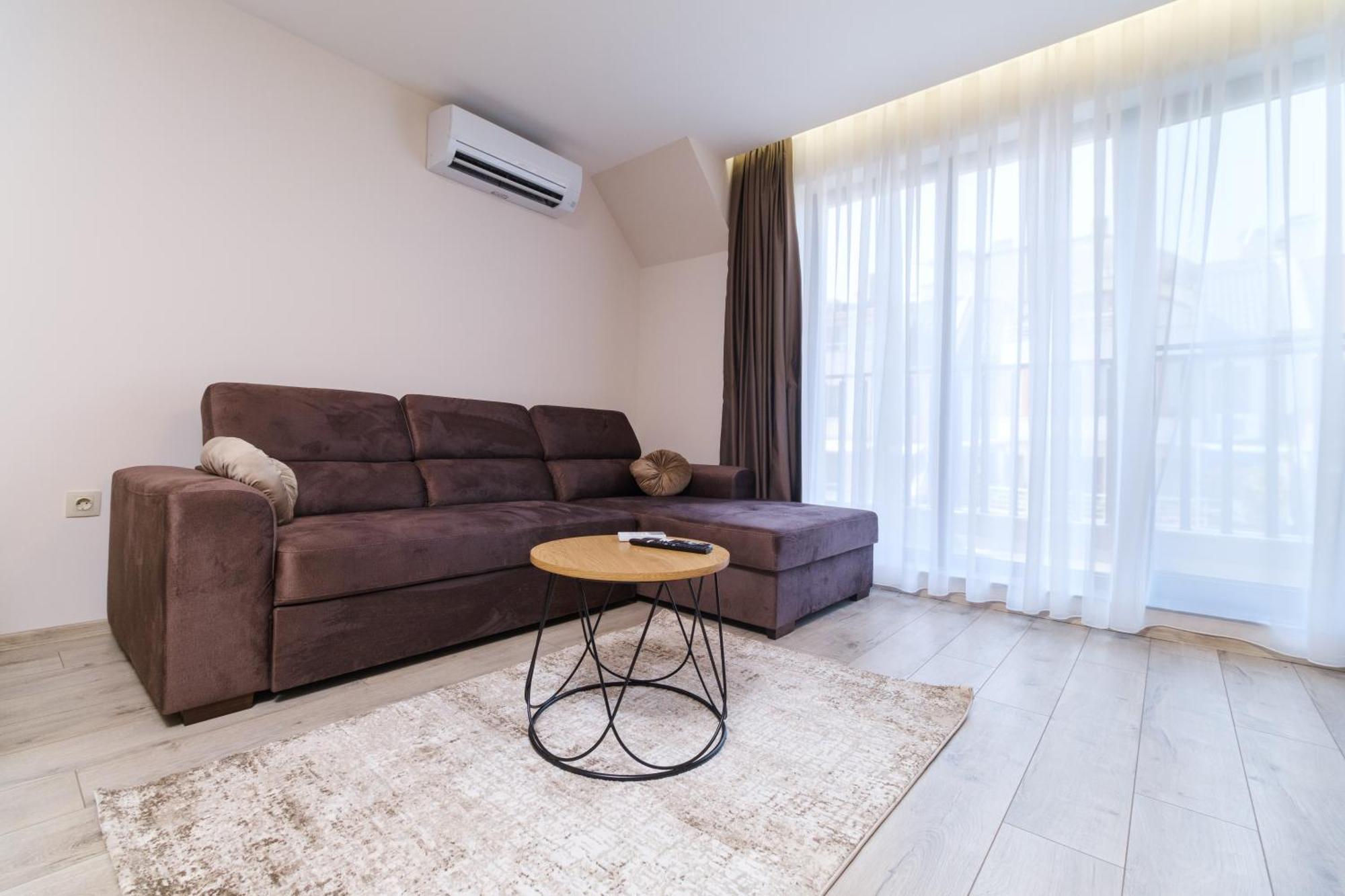 Ldv 13 Apartments Free Private Parking Пловдив Екстериор снимка