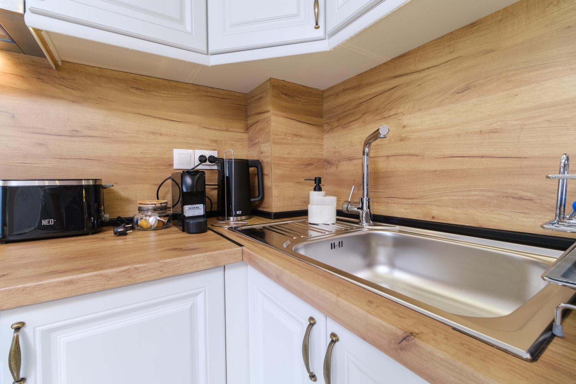 Ldv 13 Apartments Free Private Parking Пловдив Стая снимка