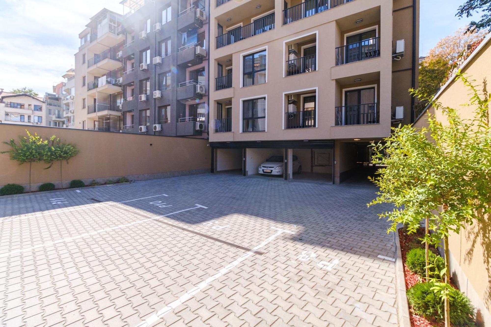 Ldv 13 Apartments Free Private Parking Пловдив Екстериор снимка
