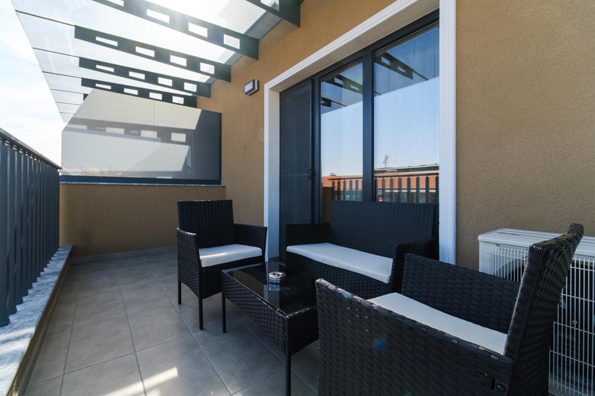 Ldv 13 Apartments Free Private Parking Пловдив Екстериор снимка